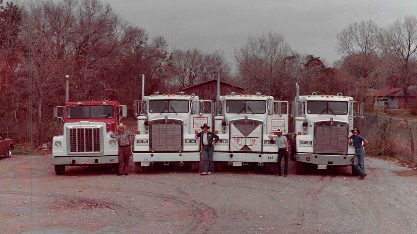 jhwalkerhistorytruckingline J H Walker Trucking